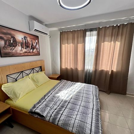 Apartment In Skanderbeg Square - Tirana Center 2 ภายนอก รูปภาพ
