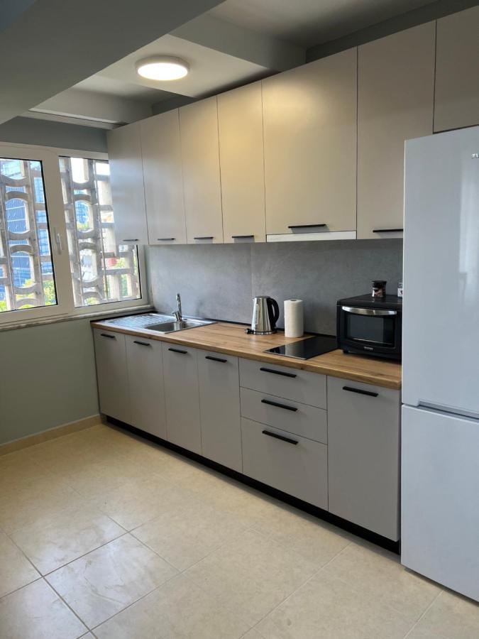 Apartment In Skanderbeg Square - Tirana Center 2 ภายนอก รูปภาพ