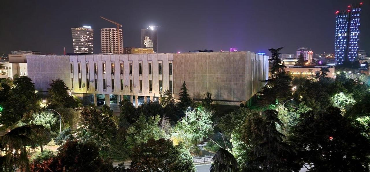 Apartment In Skanderbeg Square - Tirana Center 2 ภายนอก รูปภาพ