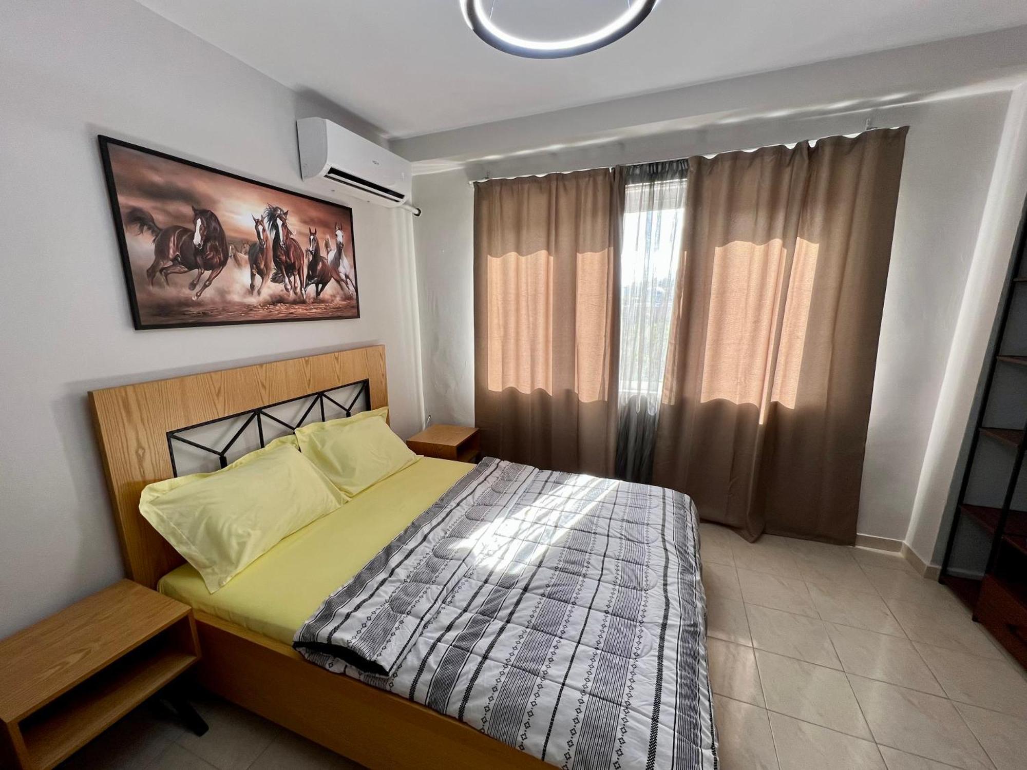 Apartment In Skanderbeg Square - Tirana Center 2 ภายนอก รูปภาพ
