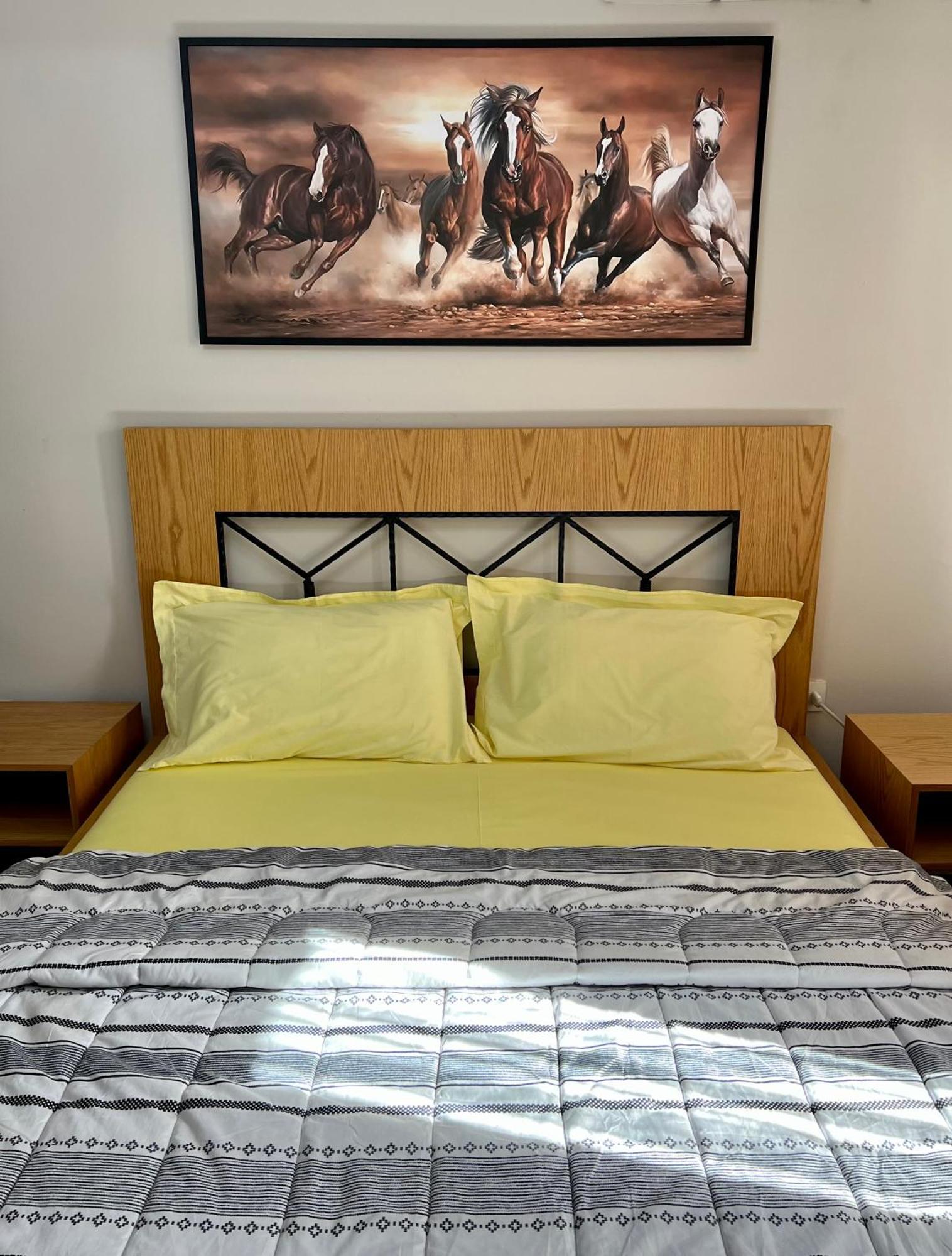 Apartment In Skanderbeg Square - Tirana Center 2 ภายนอก รูปภาพ