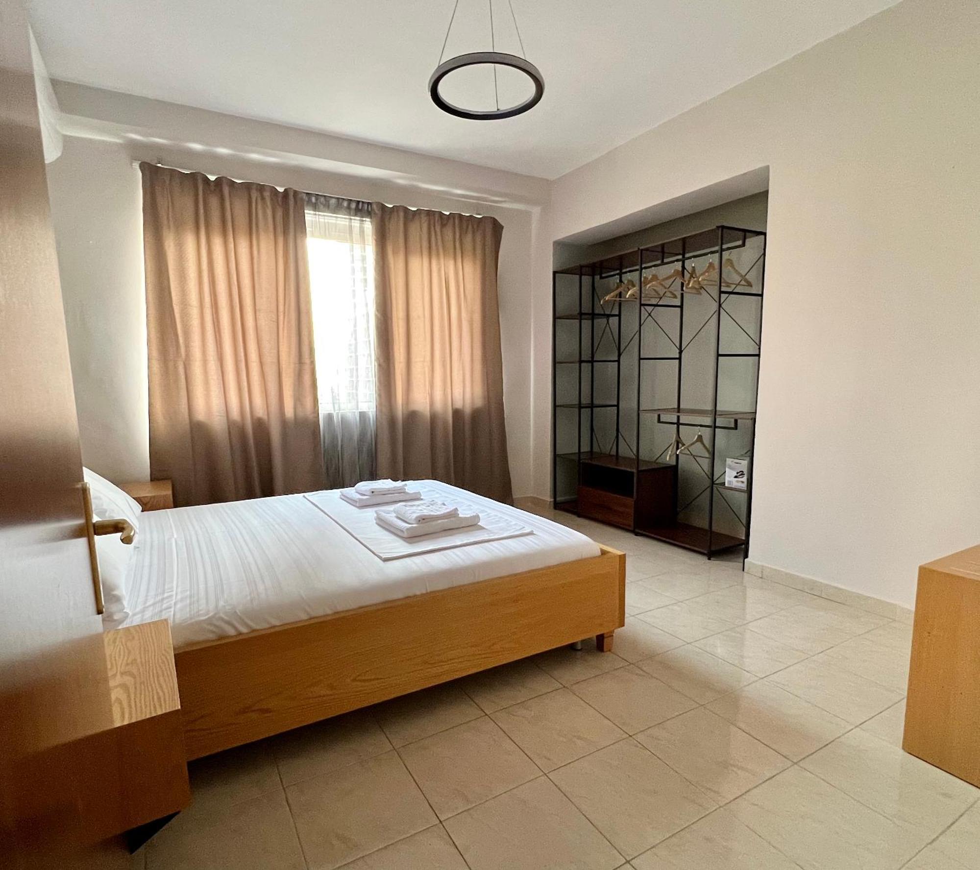 Apartment In Skanderbeg Square - Tirana Center 2 ภายนอก รูปภาพ