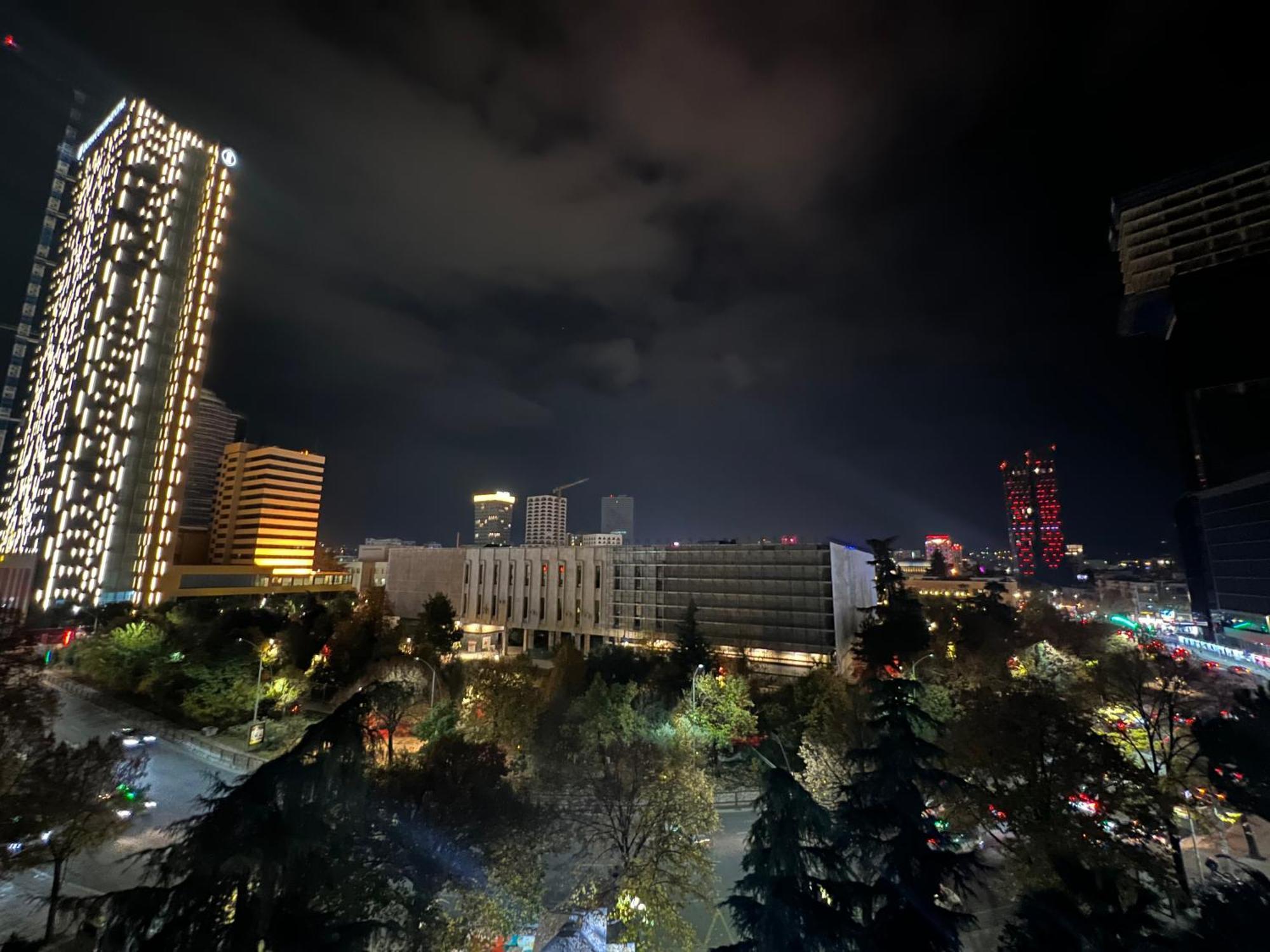 Apartment In Skanderbeg Square - Tirana Center 2 ภายนอก รูปภาพ